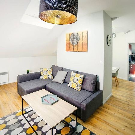 شقة T3 Duplex Hypercentre Cholet Logement Entier 3 Lits المظهر الخارجي الصورة