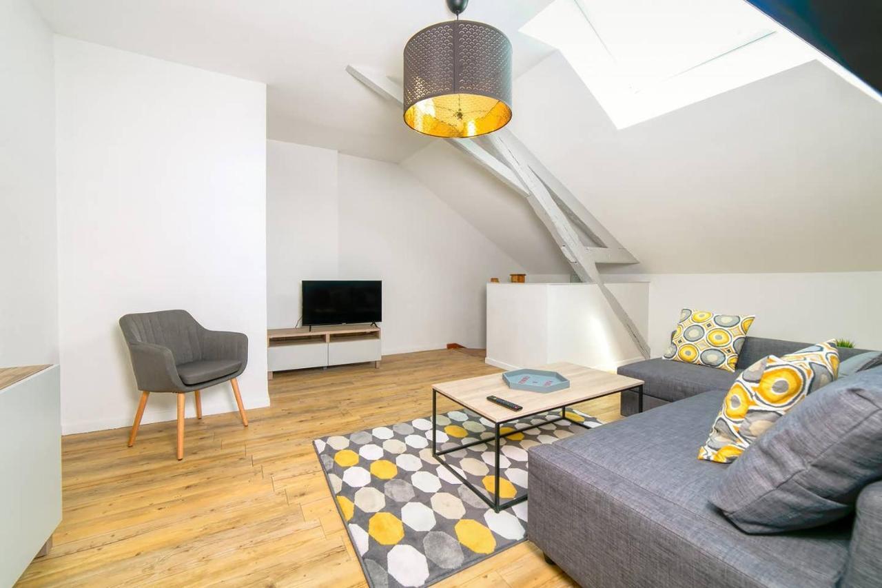 شقة T3 Duplex Hypercentre Cholet Logement Entier 3 Lits المظهر الخارجي الصورة